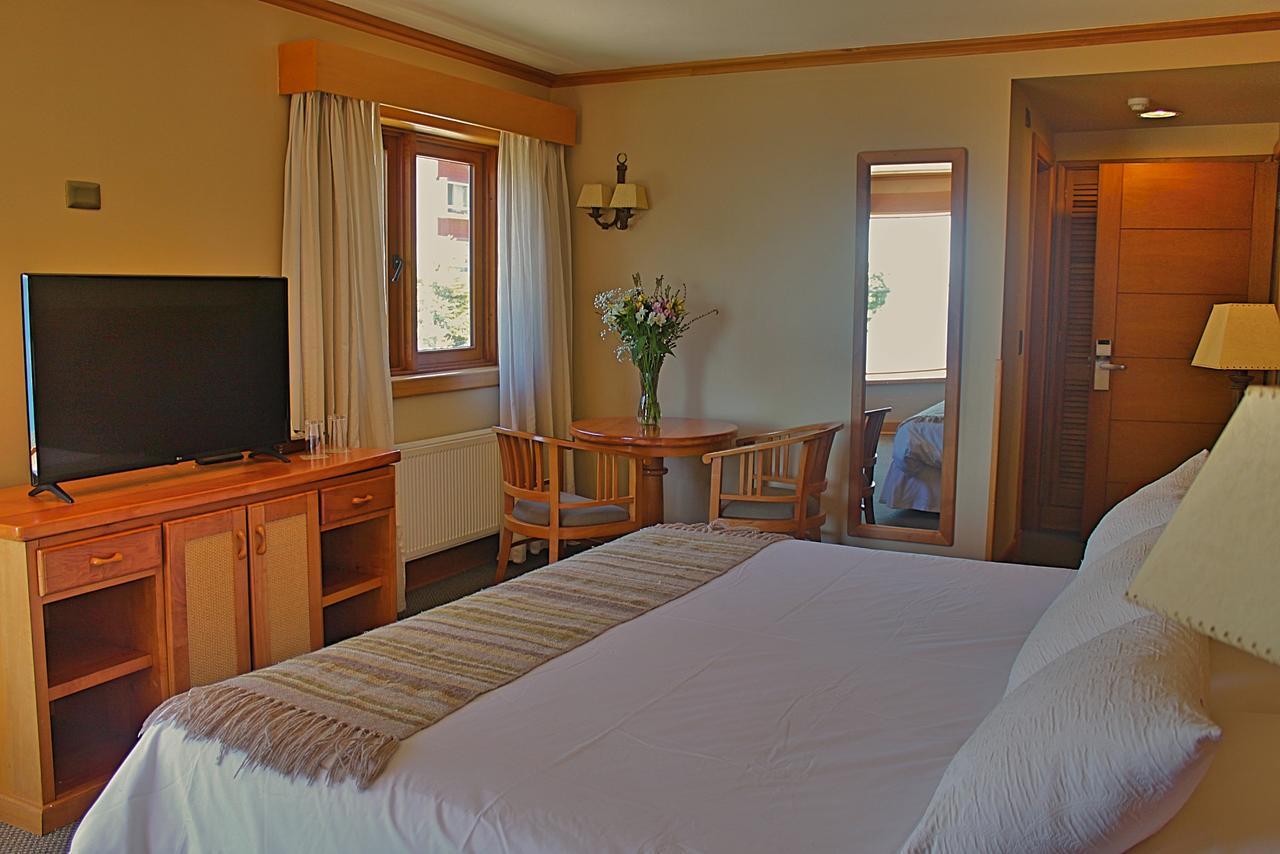 Hotel Puelche ปูแอร์โตบารัส ภายนอก รูปภาพ
